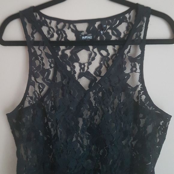 🛍BUFFALO David Bitton🛍 New Lace & Ruffle Top - Picture 2 of 7